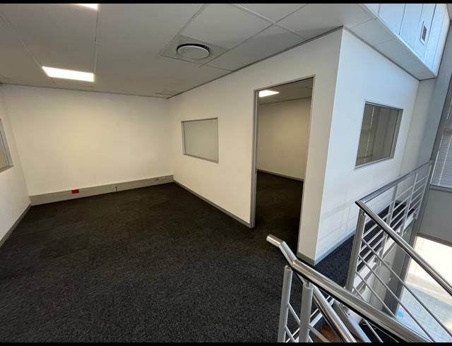 175M² OFFICE TO LET IN BRACKENFELL INDUSTRIAL